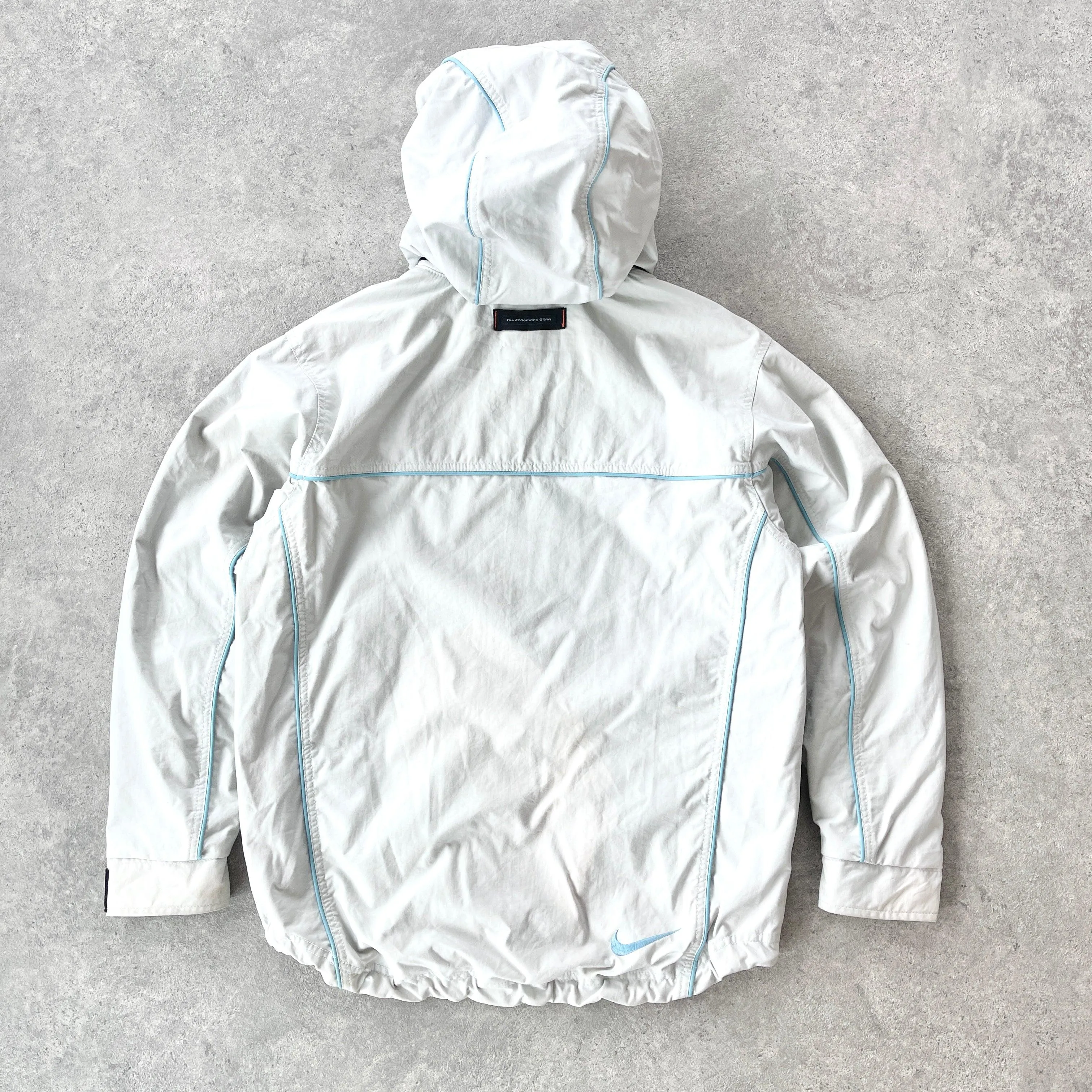 Nike ACG 1990s technical heavyweight storm fit jacket (M)