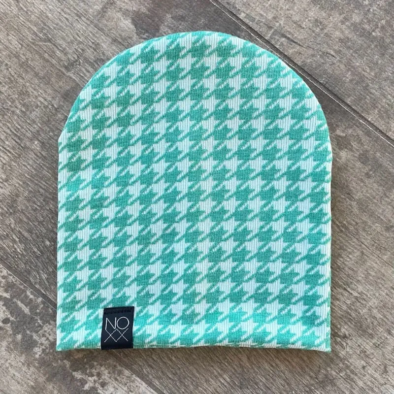 Shamrock Houndstooth | Sweater Knit Beanie