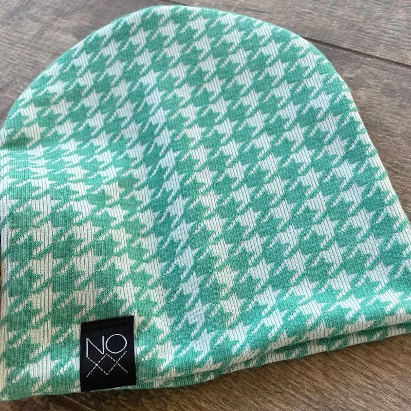 Shamrock Houndstooth | Sweater Knit Beanie